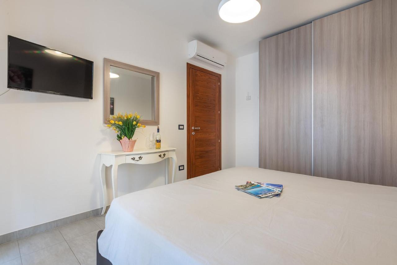 Affittasardegna-Casa Lido Apartment อาลเกโร ภายนอก รูปภาพ
